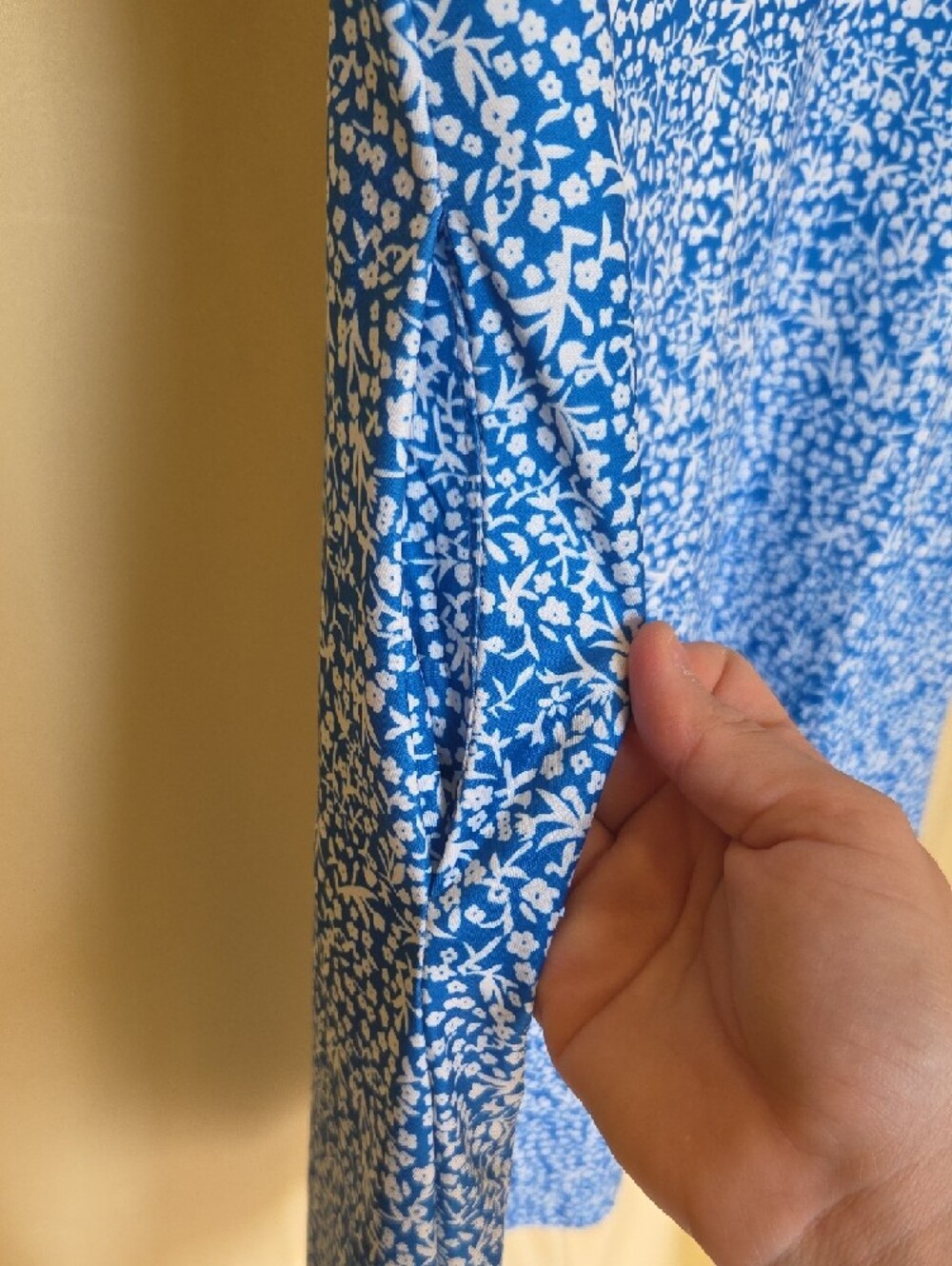 Blue Ditsy Floral V-Neck Midi Dress - Picture 4 of 8